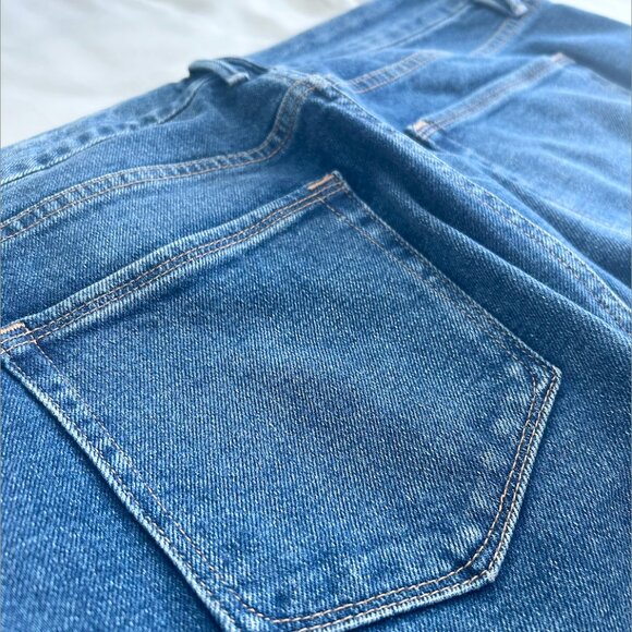 Good American Good Curve Straight Leg Jeans - Size 31 - Picture 5 of 5